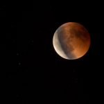 Fotografía del elipse total de luna del 27 de julio de 2018