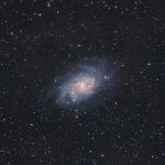 Fotografía de cielo profundo de M33, la galaxia del triángulo